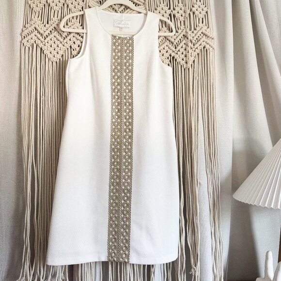 Pappagallo Dresses & Skirts - Pappagallo White Textured Knit Tank Dress with Gold Detail and Lace Trim Size XS